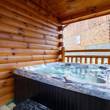 Swimming Bears Lodge 1 With Indoor Pool And Hot Tub